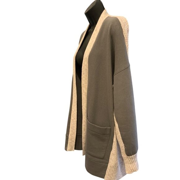 Splendid open front cardigan / jacket 52’ back seam 33’ long - Picture 3 of 13